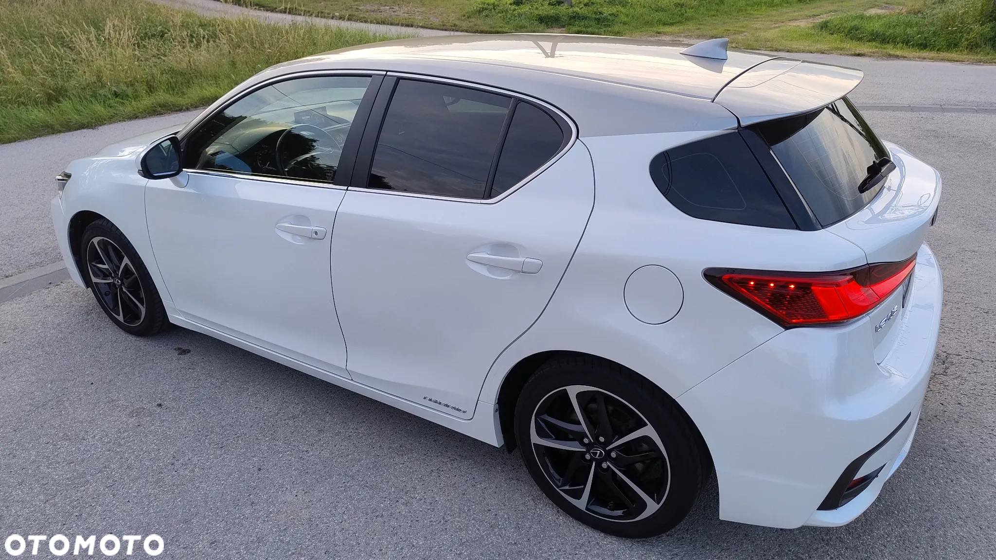 Lexus CT 200h Limited Edition - 4