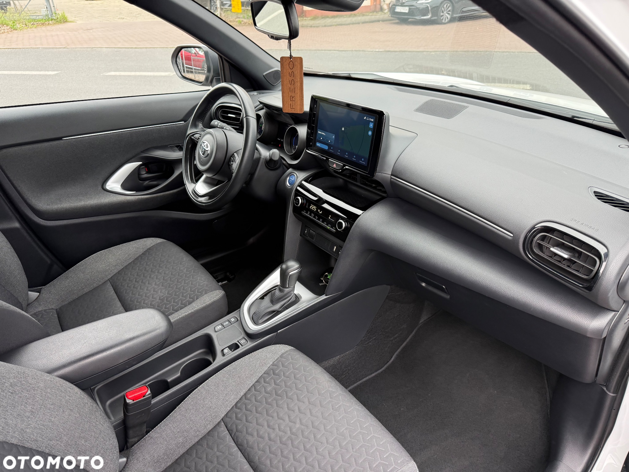 Toyota Yaris Cross Hybrid 1.5 Premiere Edition - 9