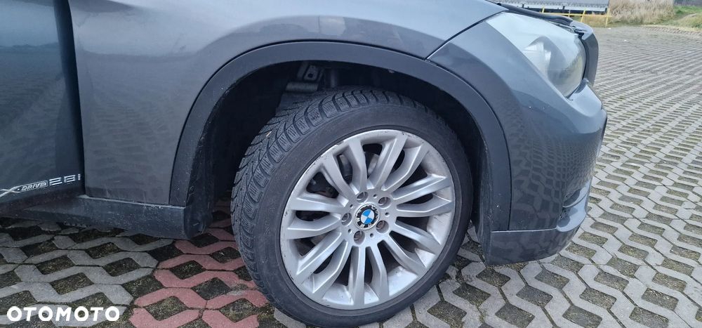 BMW X1 xDrive28i - 8