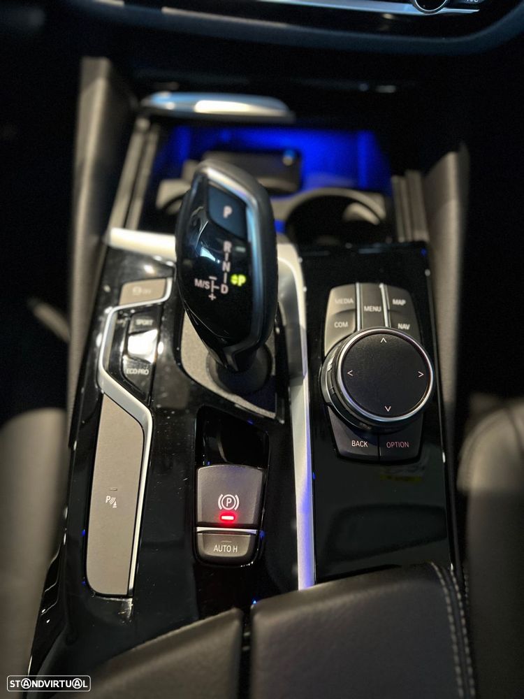 BMW 520 d Auto - 41