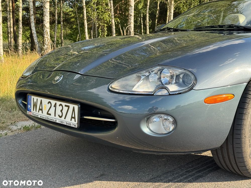 Jaguar XK8 - 13