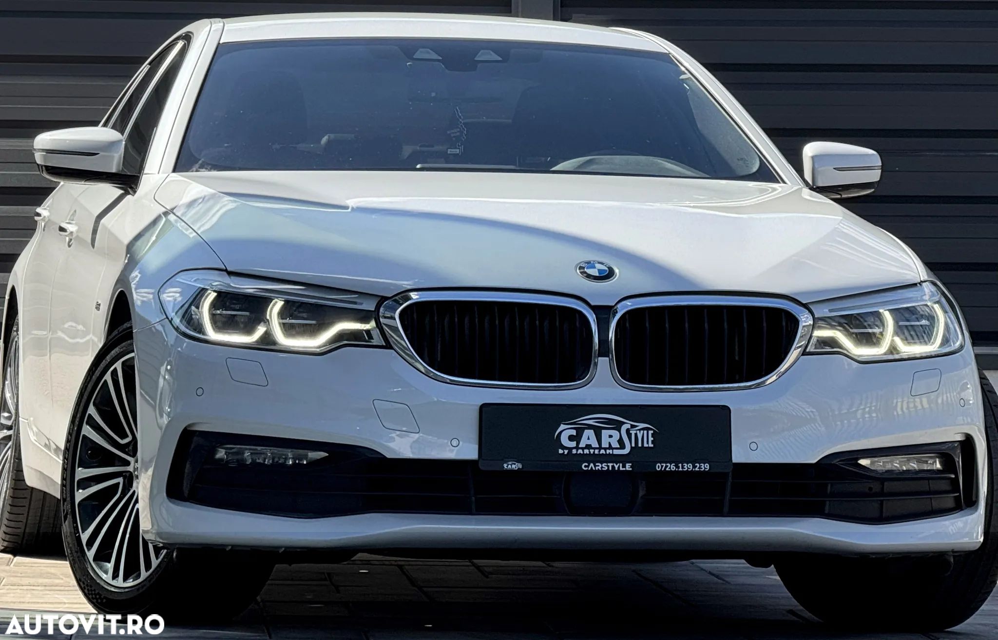 BMW Seria 5 530d AT - 1