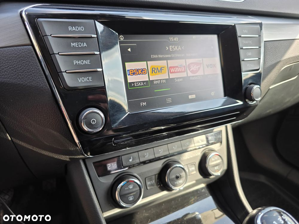Skoda Superb 2.0 TDI Style - 11