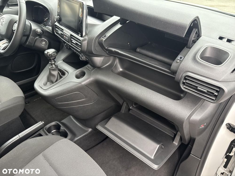 Toyota Proace City Verso 1.5 D-4D Combi - 20