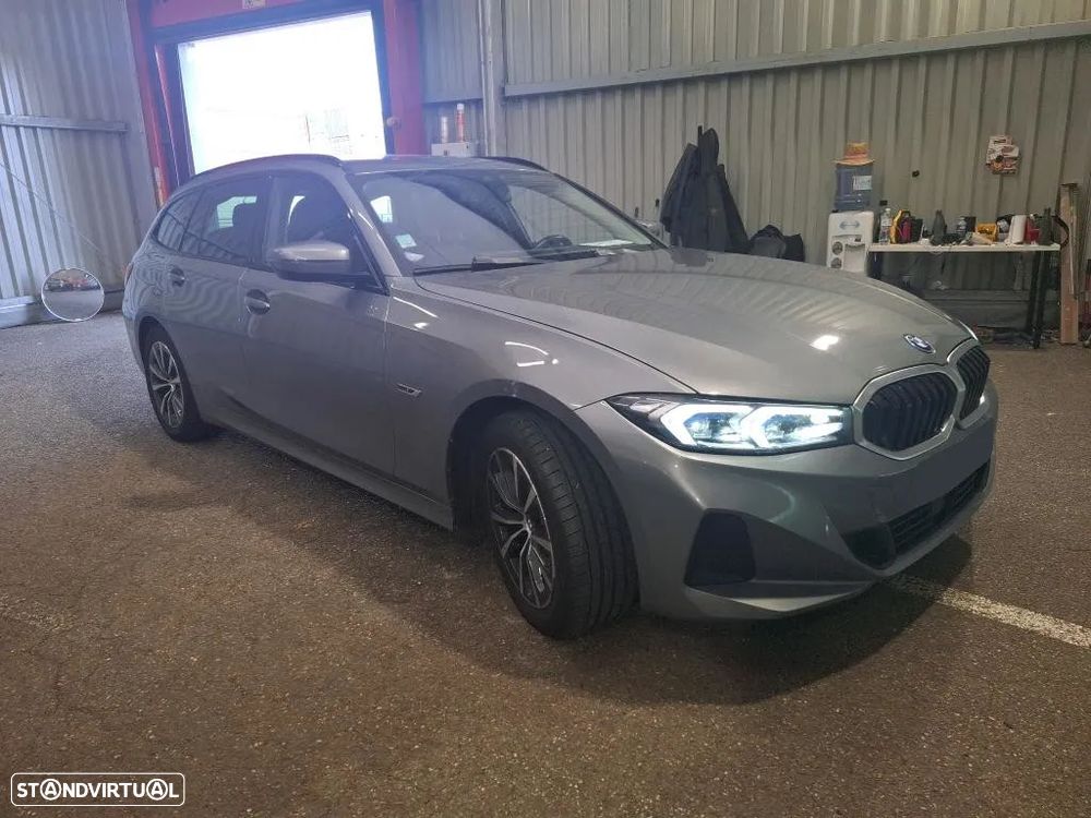 BMW 320 e Touring Aut. - 1
