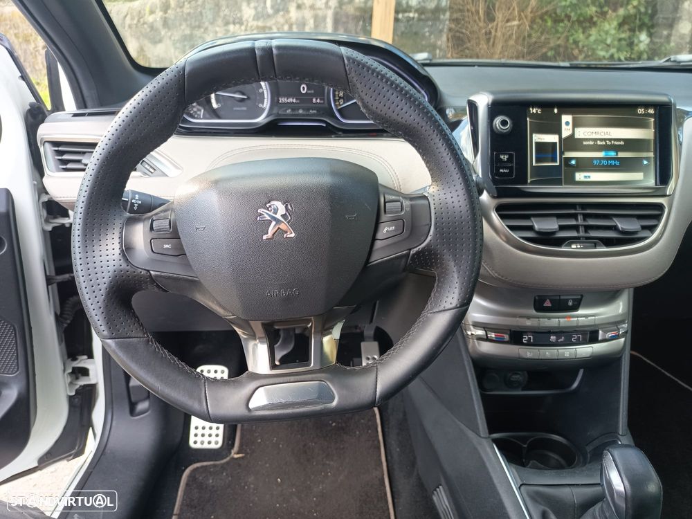 Peugeot 208 1.6 BlueHDi Allure - 12