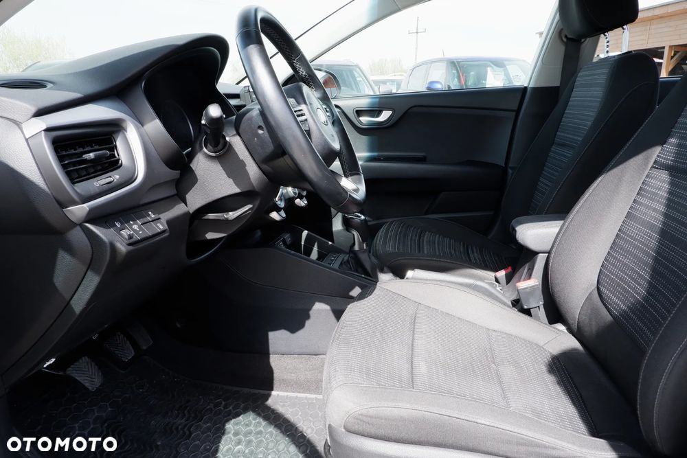 Kia Stonic 1.4 L - 26