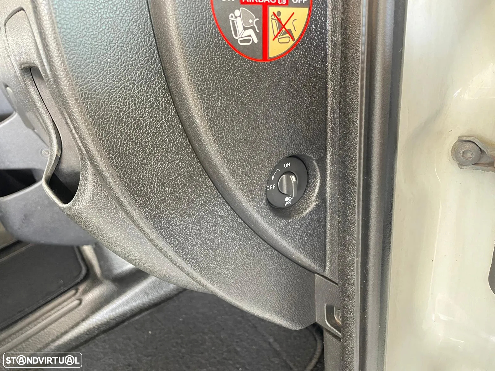 Renault Master 2.3 DCI 7LUG c/Báscula - 23