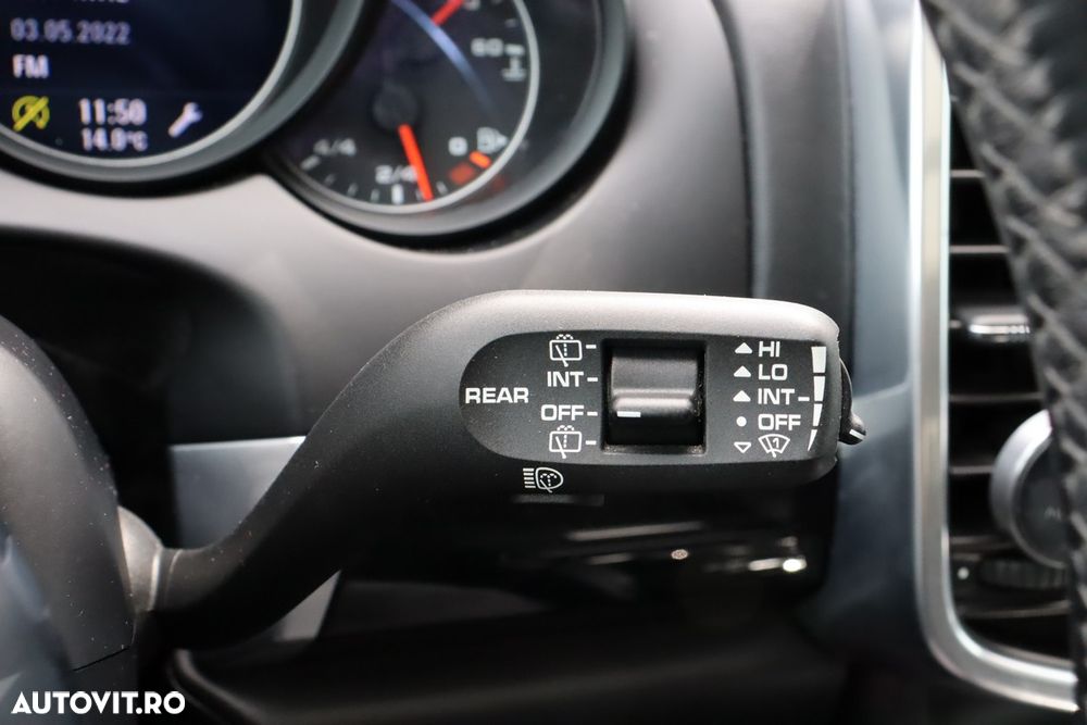 Porsche Cayenne 4.2 L S - 22