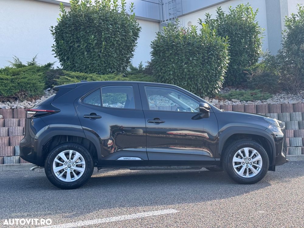 Toyota Yaris Cross Hybrid 116 1.5 VVT-i Business Edition - 11