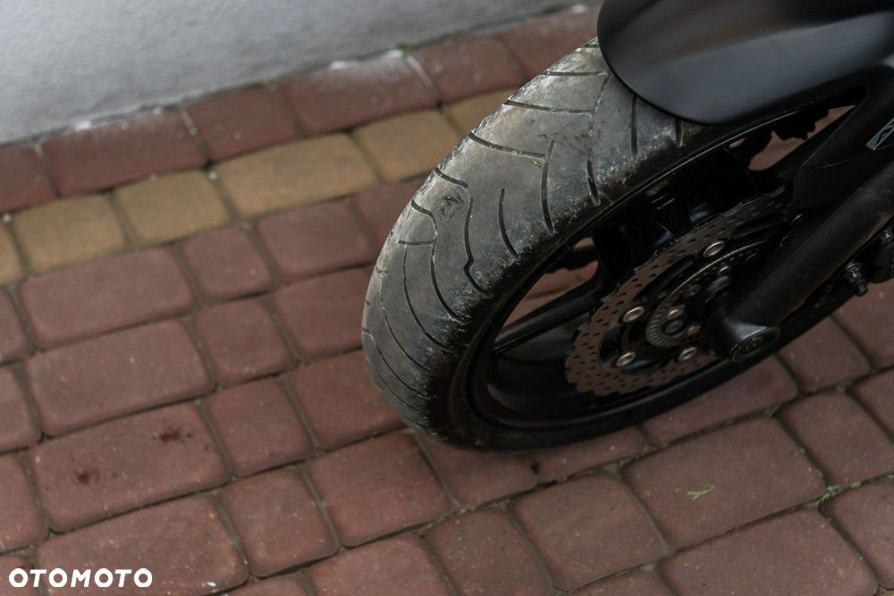 Kawasaki ER - 7