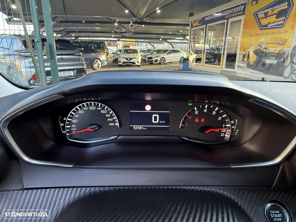 Peugeot 208 1.2 PureTech Allure - 24