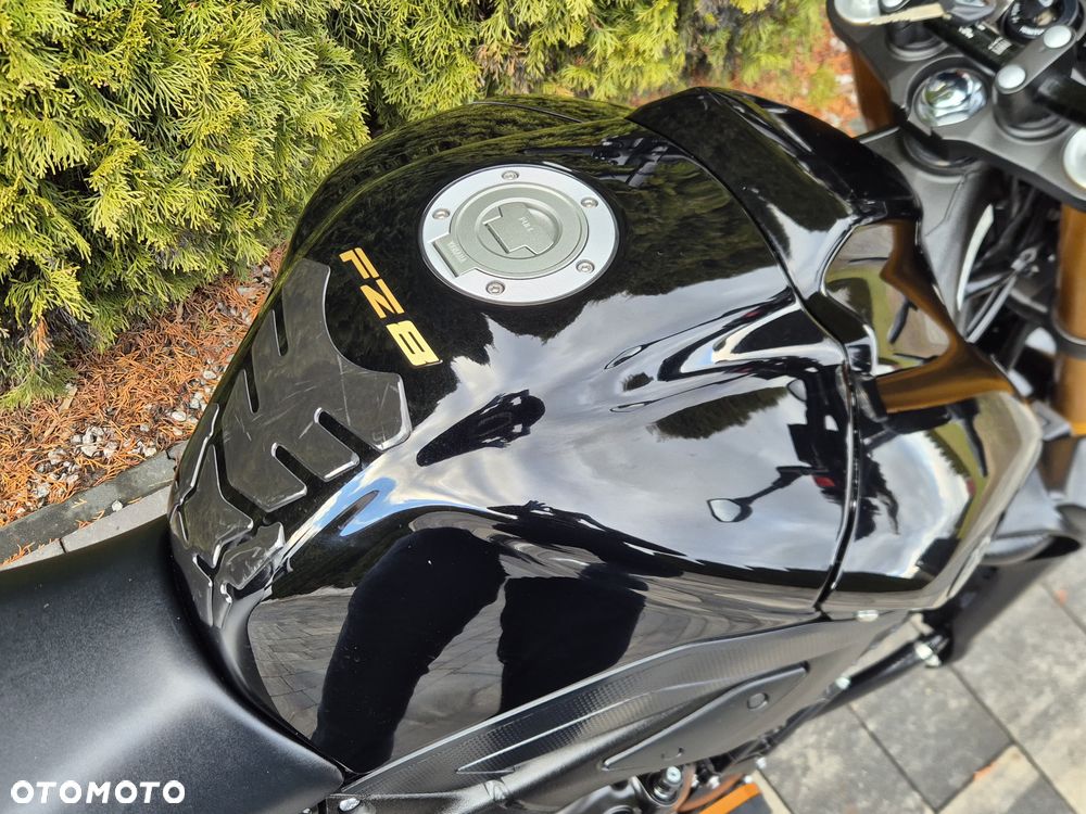 Yamaha FZ8 - 16