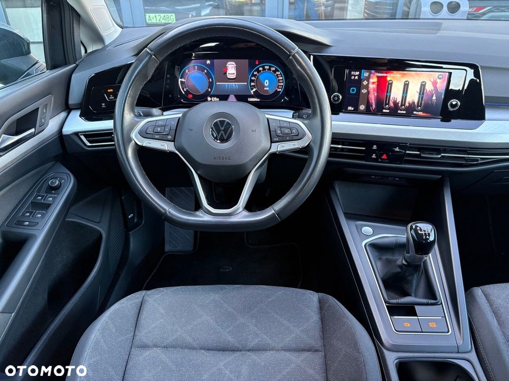 Volkswagen Golf - 11