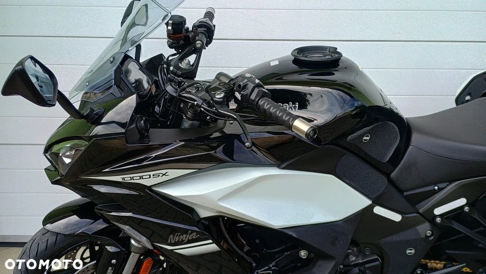 Kawasaki Ninja 1000 SX - 15