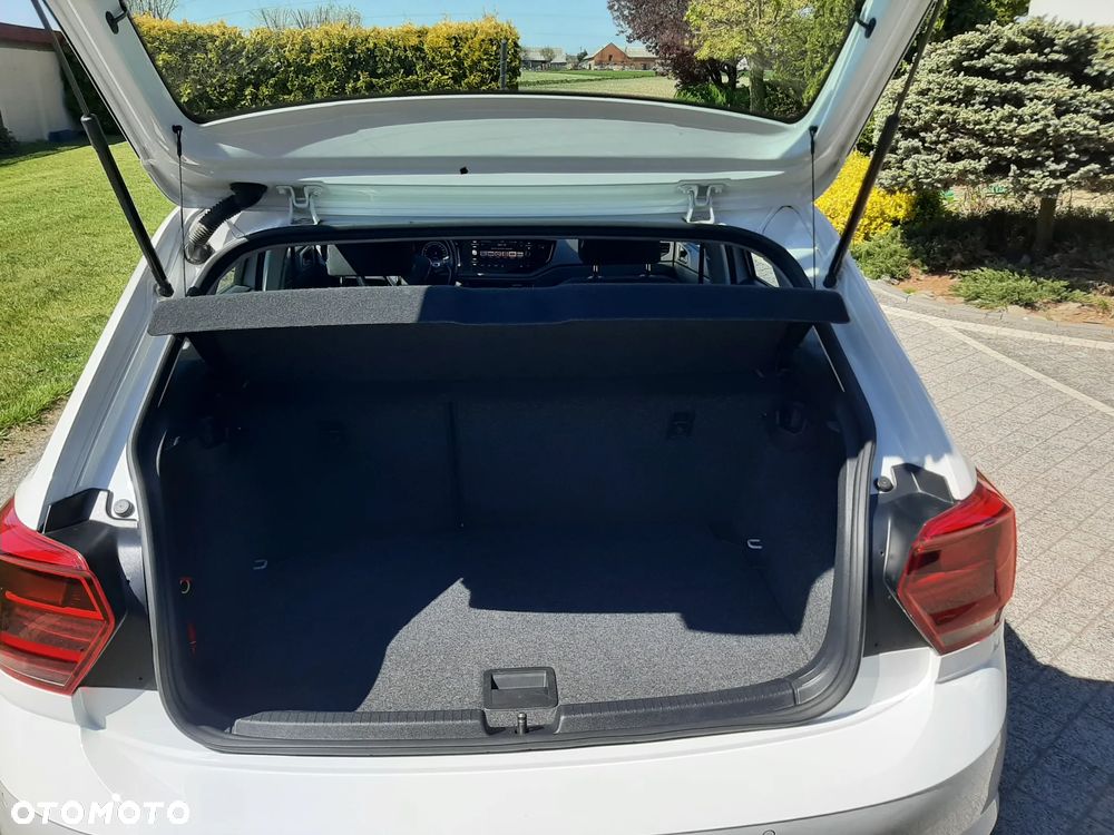 Volkswagen Polo 1.6 TDI SCR Comfortline - 12