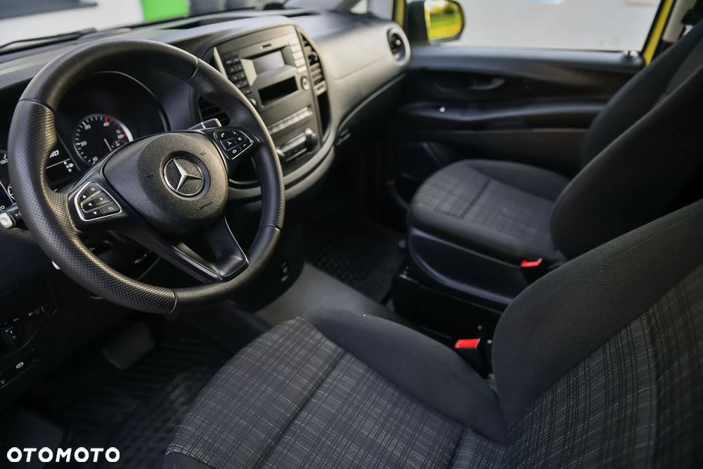 Mercedes-Benz Vito - 22