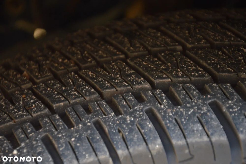 Iveco DAILY 35s140 - 8