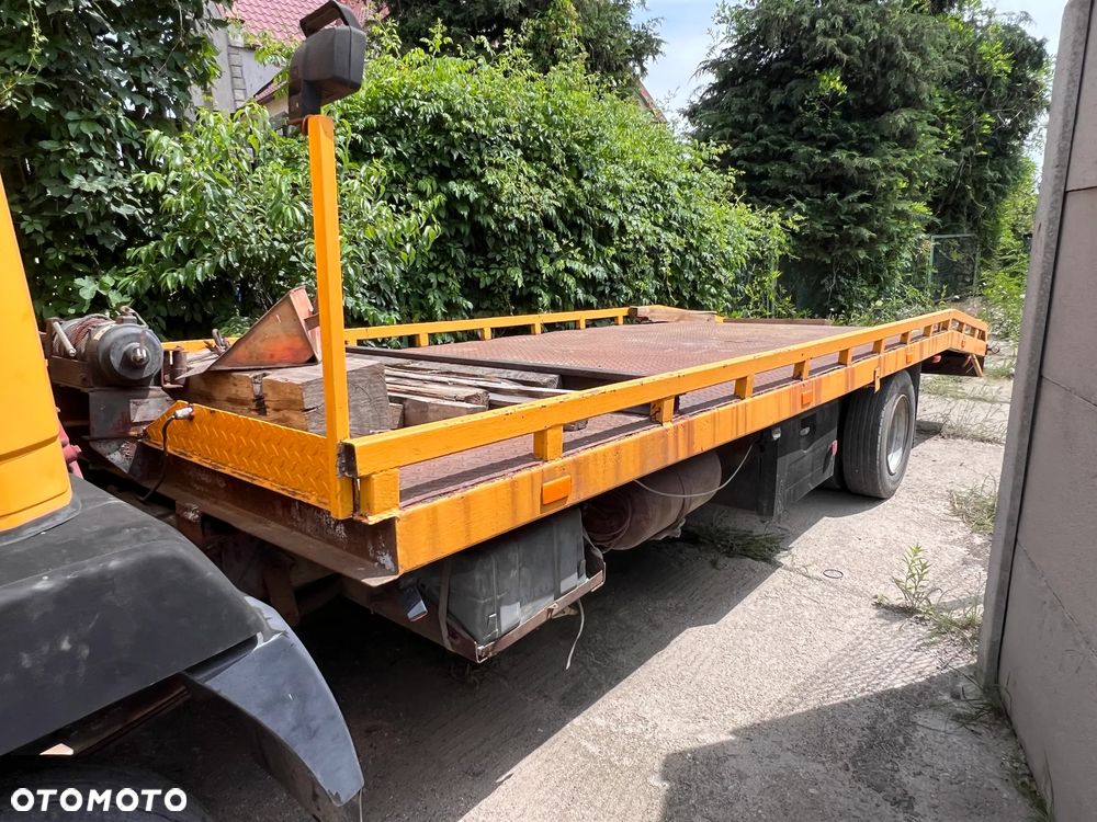 Mercedes-Benz 809 - 5