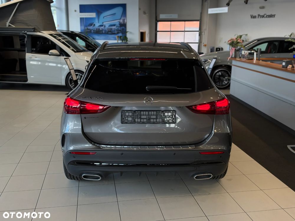 Mercedes-Benz GLA 200 mHEV AMG Line 7G-DCT - 10