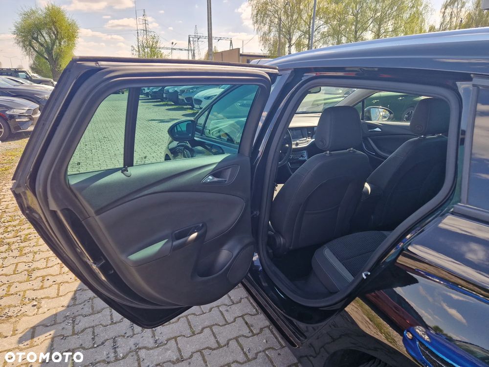 Opel Astra 1.2 T Ultimate S&S - 26