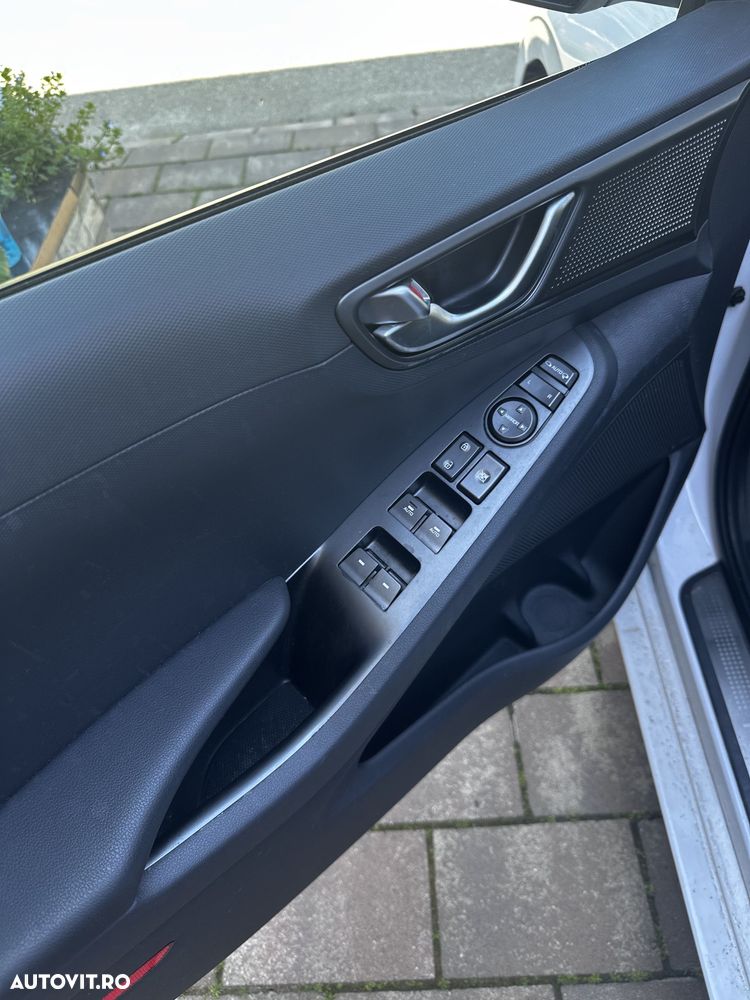 Hyundai IONIQ - 5