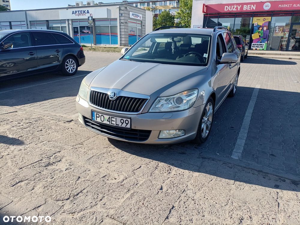 Skoda Octavia 1.8 TSI Ambiente - 2