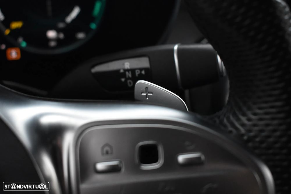 Mercedes-Benz GLC 300 e Coupe 4Matic 9G-TRONIC AMG Line - 38