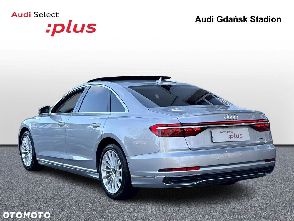 Audi A8 - 4