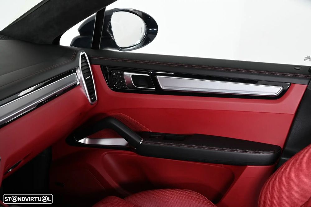 Porsche Cayenne Coupé Turbo S E-Hybrid - 18