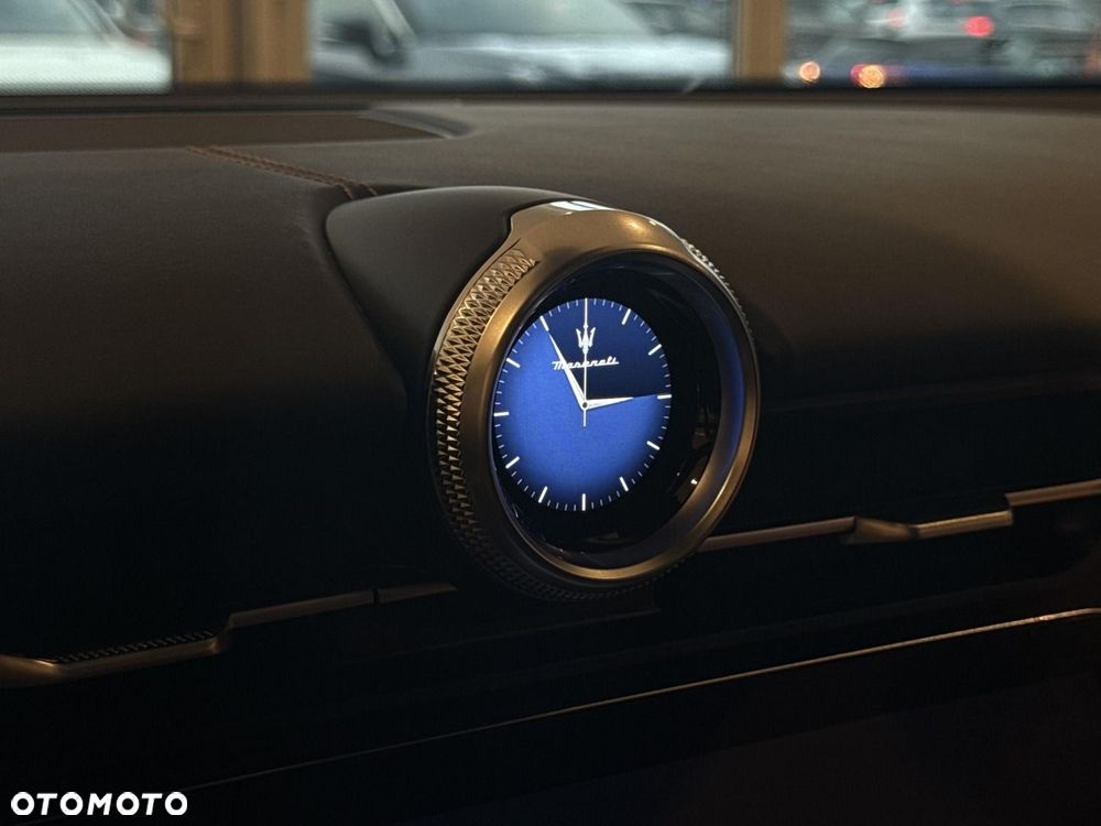 Maserati GranTurismo - 14