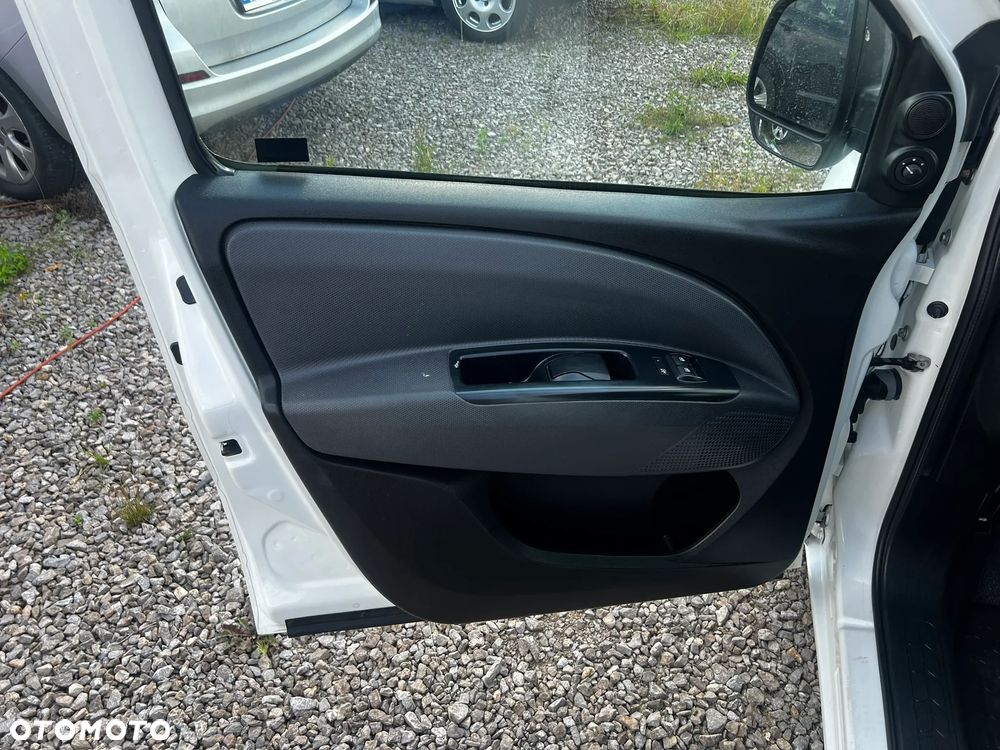 Fiat Doblo - 22