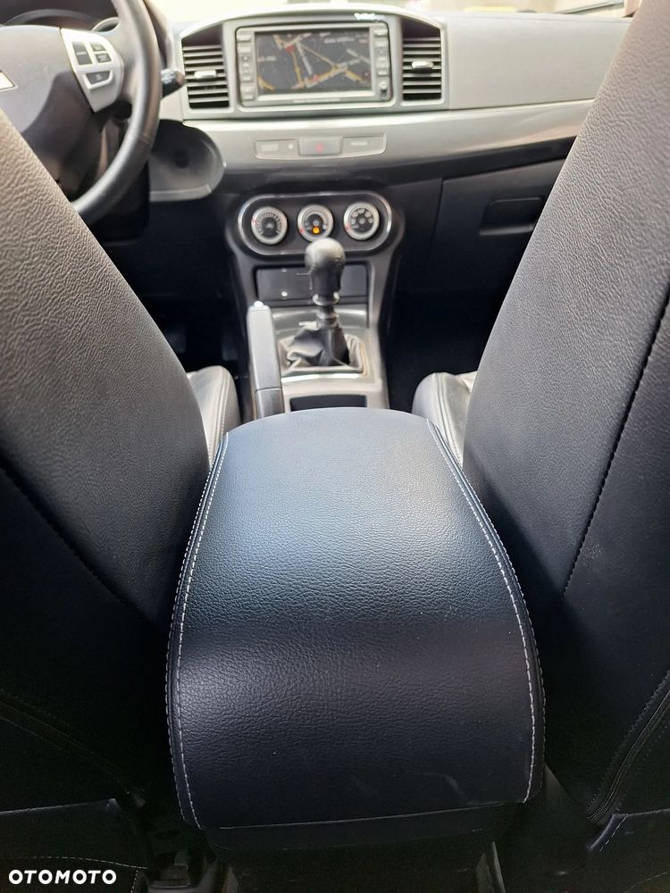 Mitsubishi Lancer 2.0 DI-D Instyle - 17