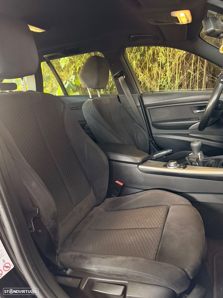 BMW 320 d Pack M - 6