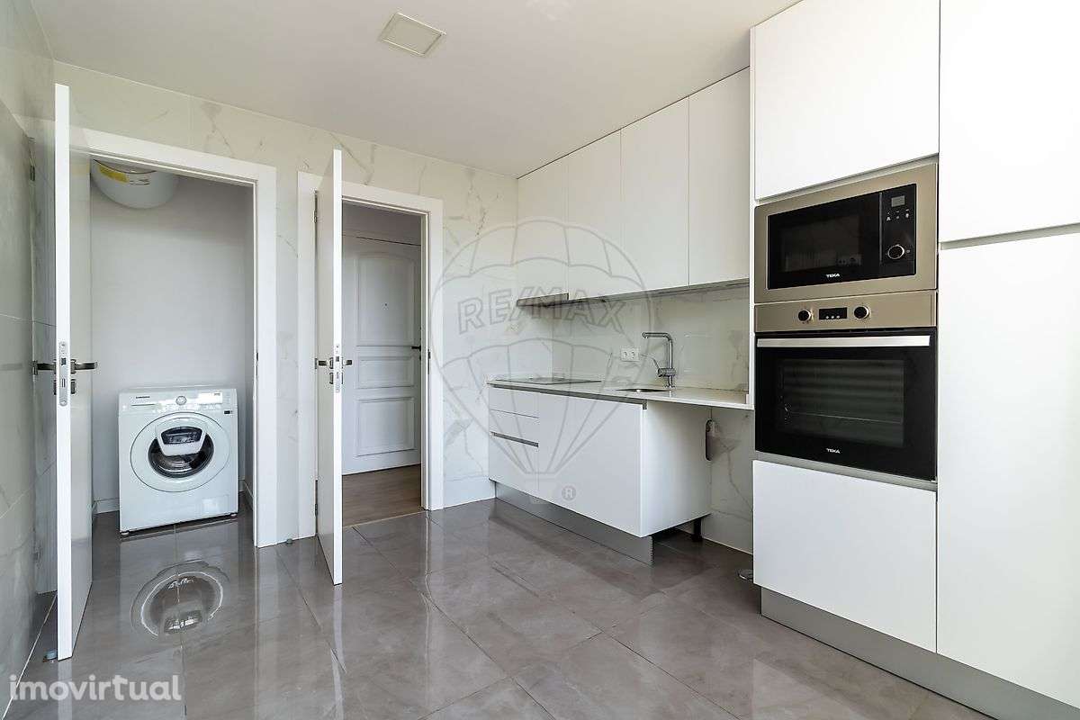 Apartamento T2 para arrendamento - Grande imagem: 2/18