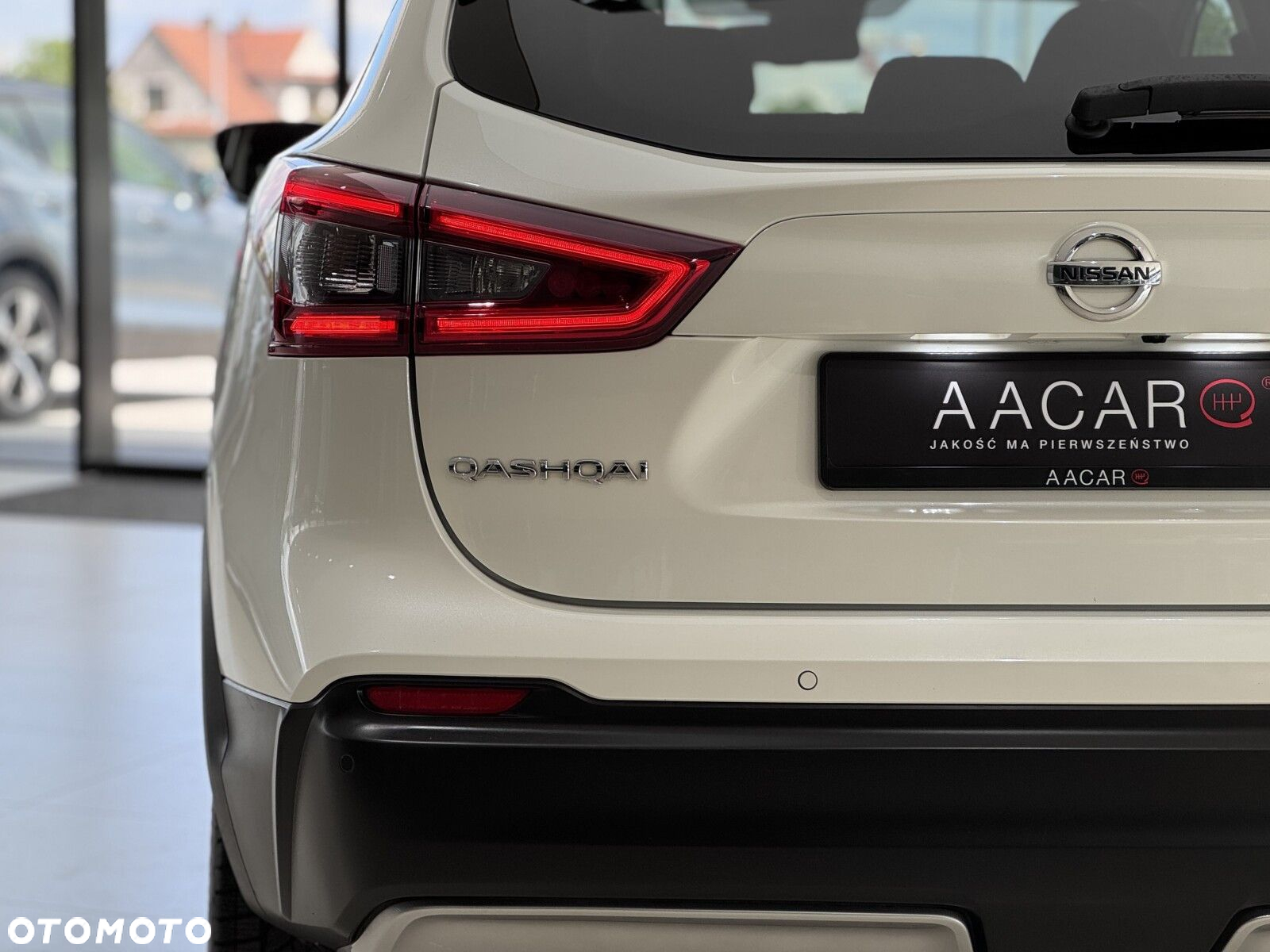 Nissan Qashqai 1.3 DIG-T N-Connecta - 39