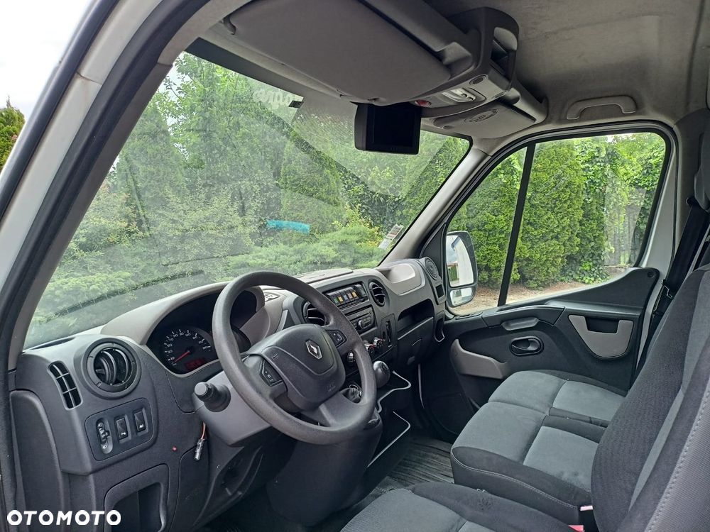 Renault Master - 24