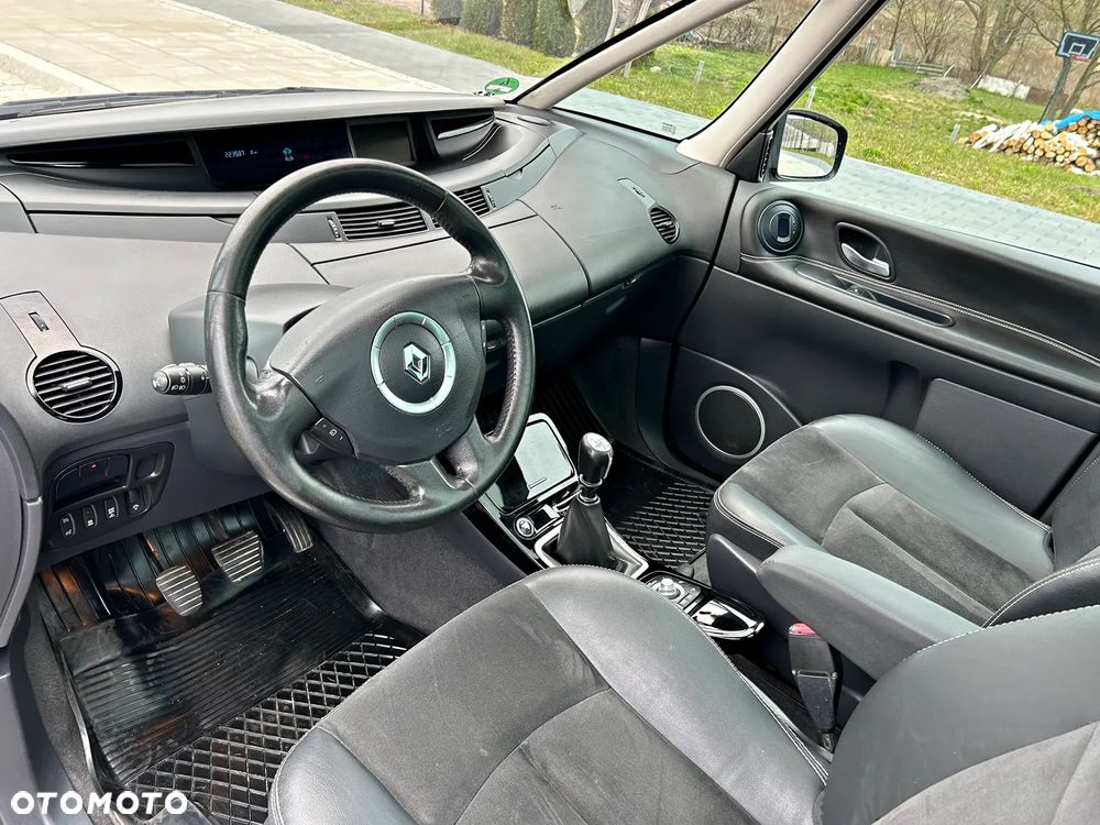 Renault Espace 2.0 dCi SL Alcantara - 16