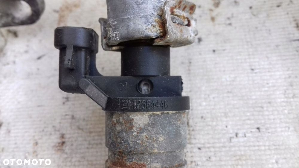 LISTWA WTRYSKOWA 12574825 12564446 OPEL VECTRA C SIGNUM 2.2 16V Z22SE 02- - 3