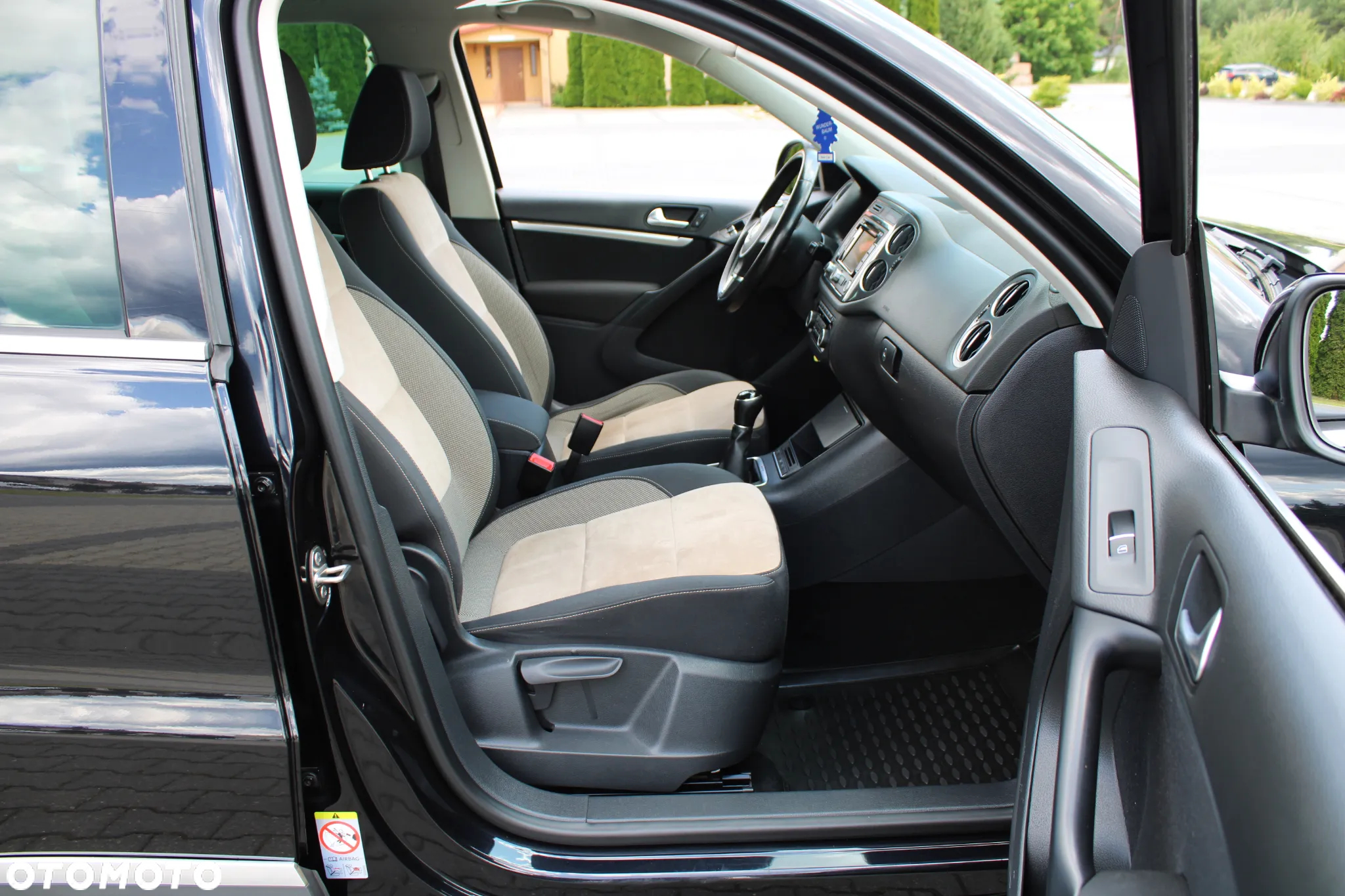 Volkswagen Tiguan - 31