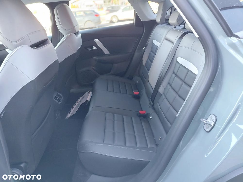 Citroën C4X 1.2 mHEV Max eDCT6 - 12