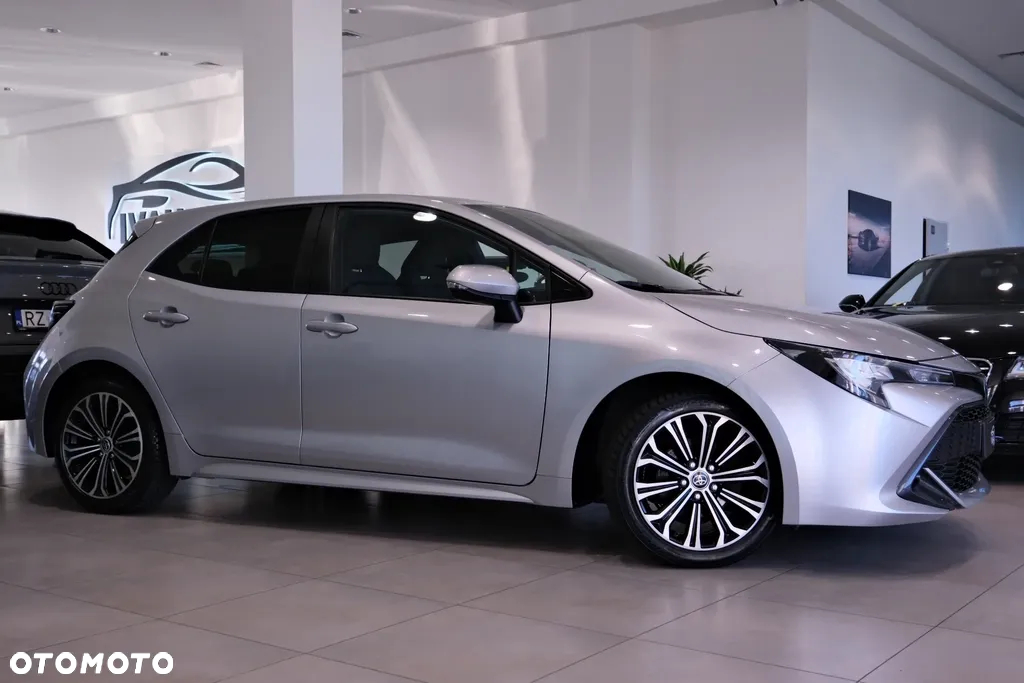 Toyota Corolla 1.8 Hybrid Active - 4