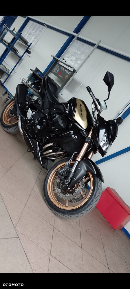 Kawasaki Z 750R 2012r wszystkie części: lagi, wahacz, lampa, rama, bak, kierownica, silnik, koła, owiewka, kierunkowskazy, - 1