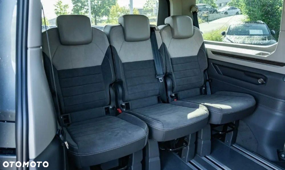 Volkswagen Multivan - 9