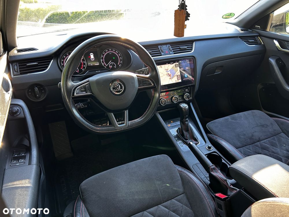 Skoda Octavia 2.0 TDI (Green tec) DSG RS - 13