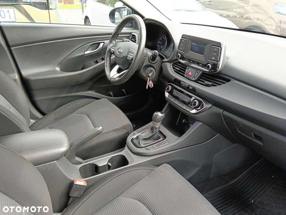 Hyundai i30 1.0 T-GDI Classic + DCT - 9