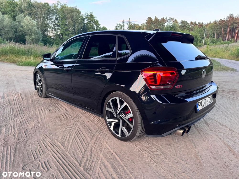 Volkswagen Polo 2.0 TSI DSG GTI - 3