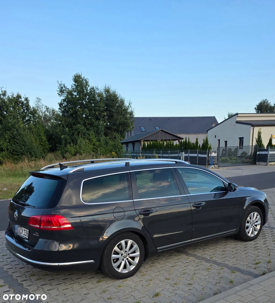 Volkswagen Passat - 18