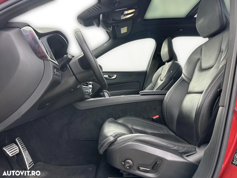 Volvo XC 60 T6 AWD Recharge Geartronic RDesign - 23