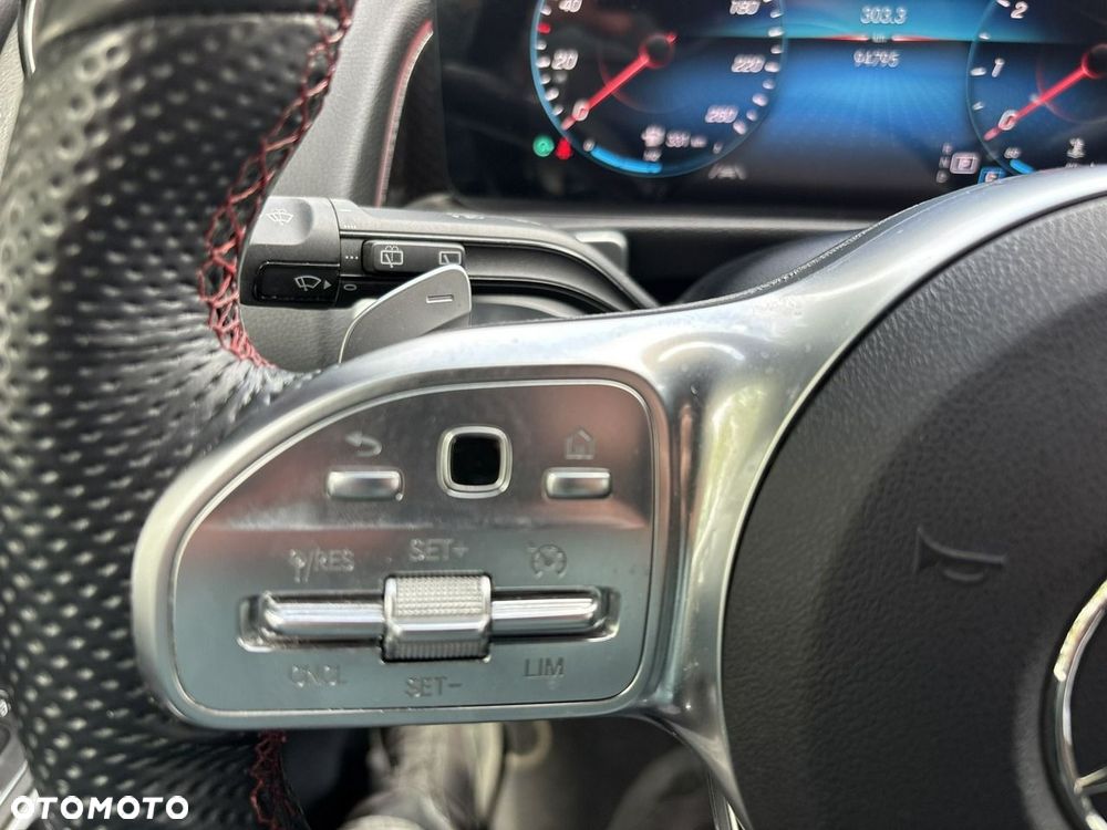 Mercedes-Benz GLB 200 7G-DCT - 28
